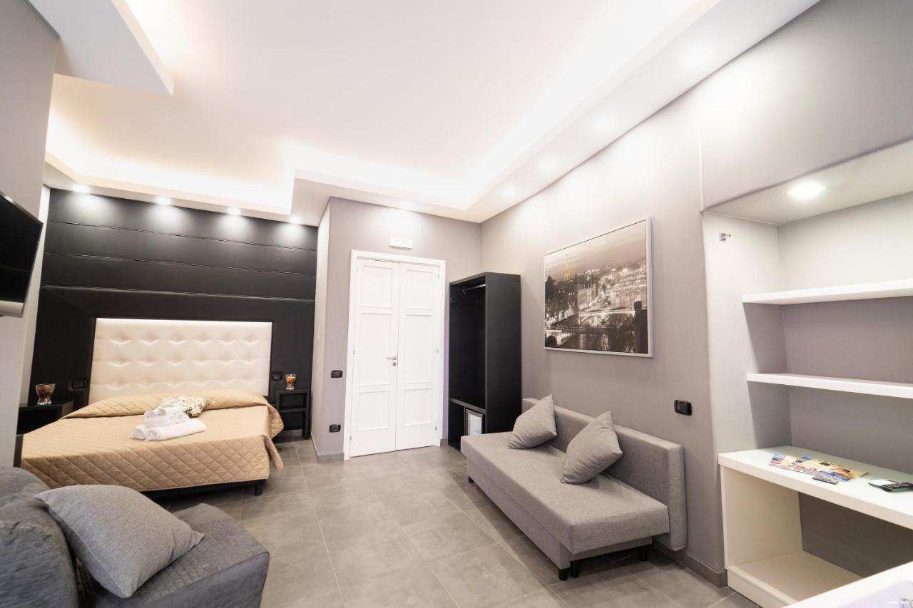Royal House Napoli Centro, By Clapa Group Otel Dış mekan fotoğraf